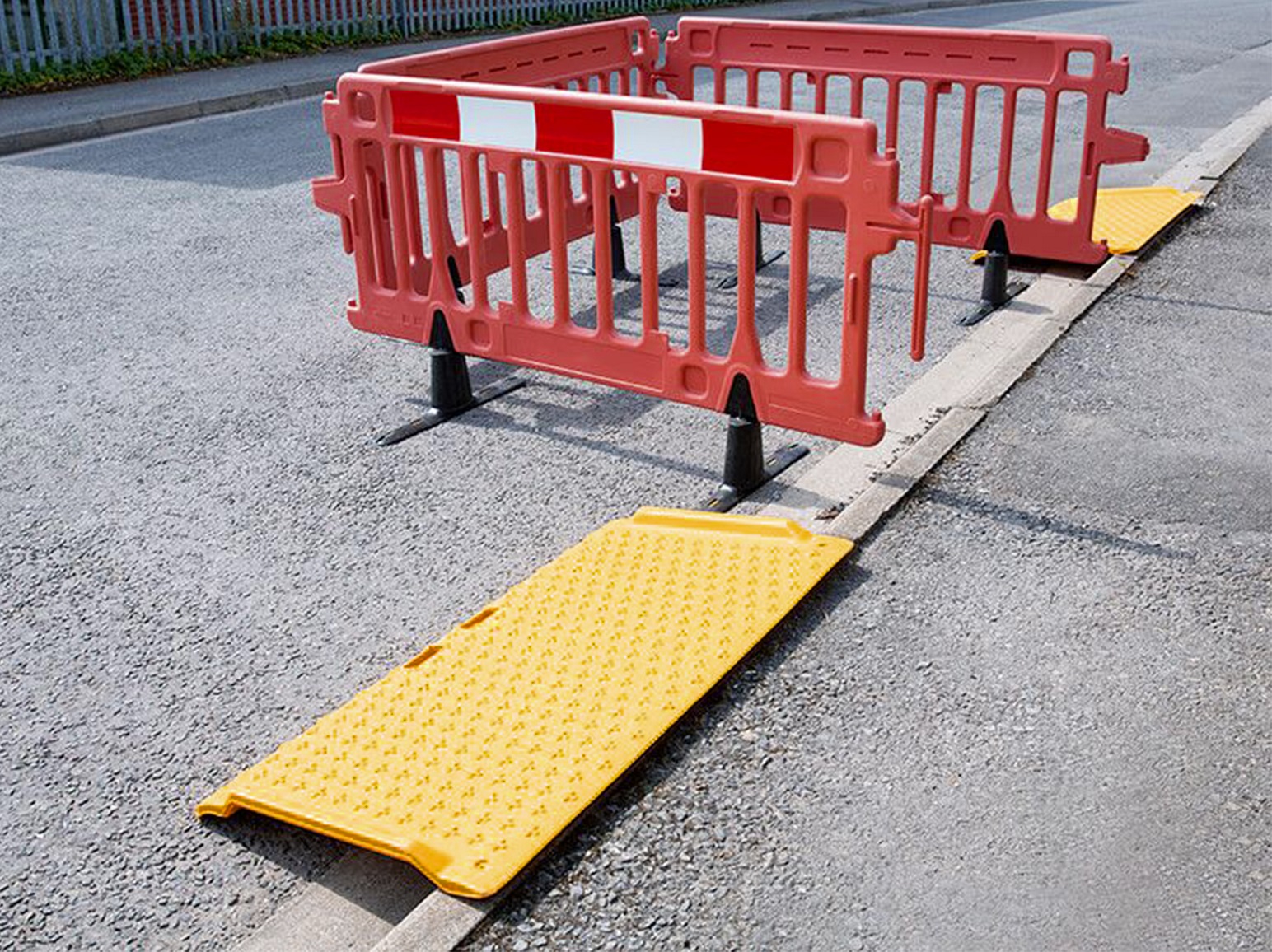 Portable Kerb Ramp 🚧 Heavy Duty Plastic Astrolift NZ Kerb Ramps